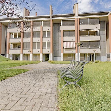 Milan Mchome تريتْسانو سول نافيليِِ المظهر الخارجي الصورة